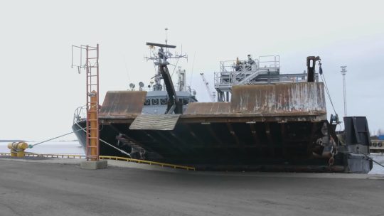 Kuvakaappaus videosta: Pohjoismaiden suurimman LNG-vastaanottoterminaalin rakentaminen