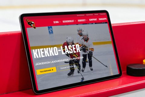 Kiekko-Laser Junioreiden verkkosivut tabletin näytöllä