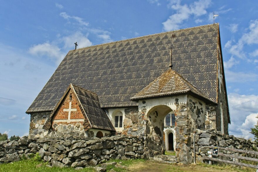 Tyrv&auml;&auml;n Pyh&auml;n Olavin keskiaikainen kivikirkko Sastamalassa