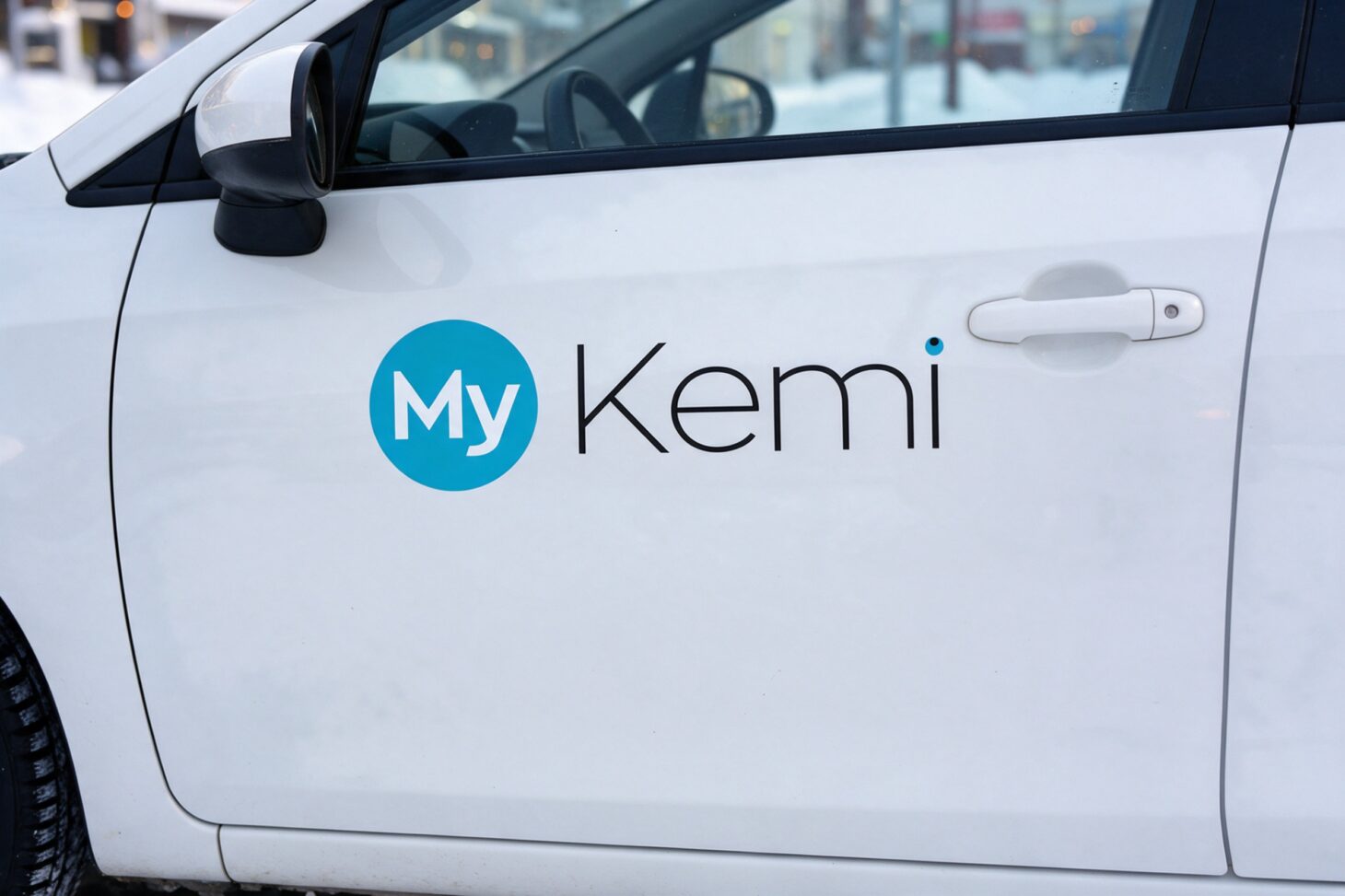 My Kemi -logo auton ovessa